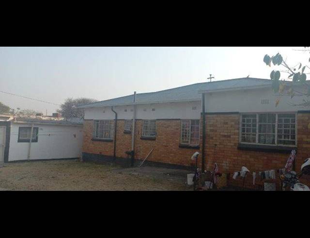 3 BEDROOM HOUSE FOR SALE IN PRIMROSE HILL